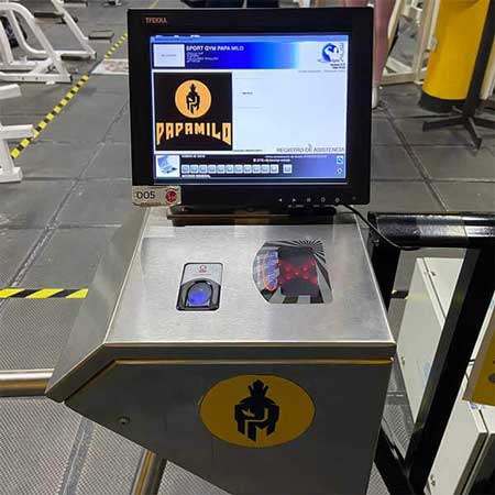Registro de asistencia con BDKGYM y huella digital.